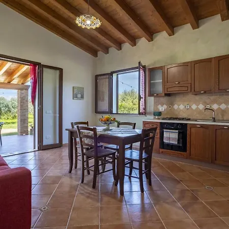 Casa Le Antiche Macine Bilocale Immerso Fra Gli Ulivi Holiday home Sciacca