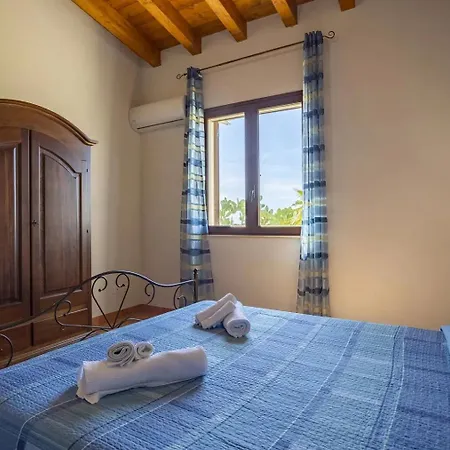 Casa Le Antiche Macine Bilocale Immerso Fra Gli Ulivi